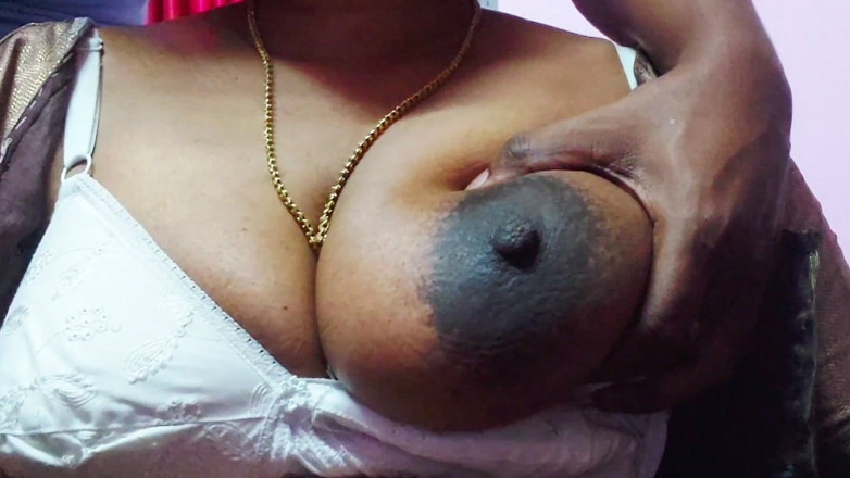 Desi Mohini: Menina indiana com tesão quer fazer sexo romântico