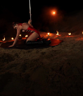 Renata Fox: Blaze in Hell, Witch!