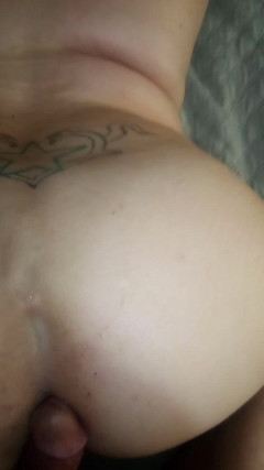 JolisaXXX: Pembantu sange istri