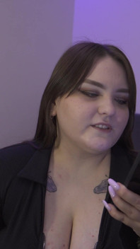 Pornstory: Užívá si tvrdý anální sex se svou milenkou
