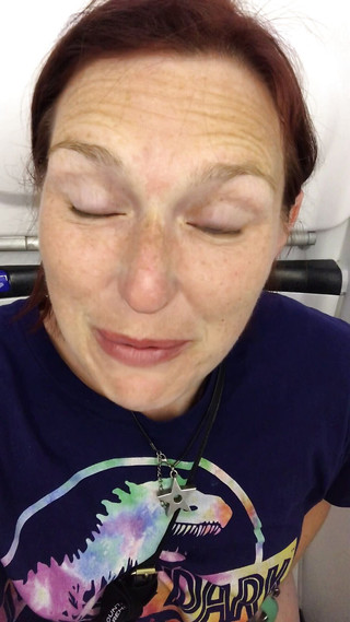 MistressWriggler: 在天空中撒尿的英里