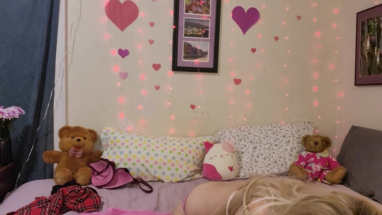 Brenna Lilac: 시터 따먹기