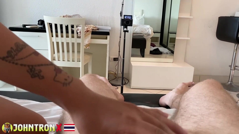 John Tron X: Johntronx - fată drăguță thailandeză îmi călărește pula ca un profesionist