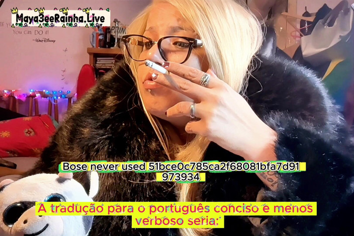 Goddess Maya3ee Rainha: Sesi Merokok Psikotik Merokok Di Luar Rumah Semasa Mengedit Video...