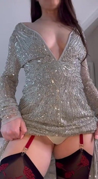 Elegante dama te hace hacerse una paja
