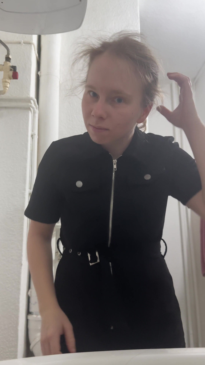 SweetLucy96: Striptease