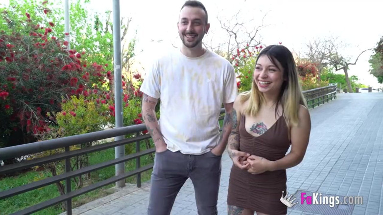 FAKings: A torção de Aska está fodendo na rua! Ela quer...