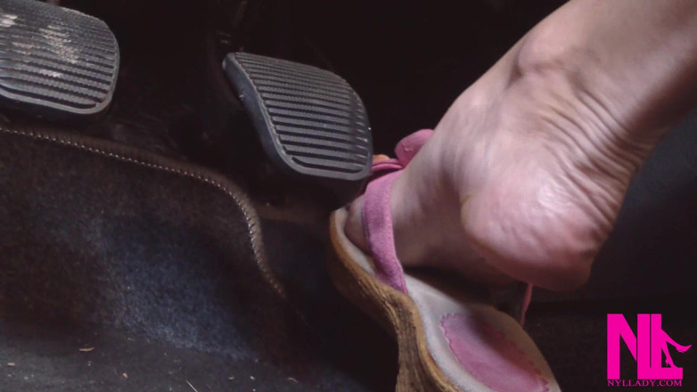 Nyllady: Pedalpumpen in rosa Wedges / flip-flops