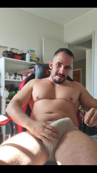 I Woke up Very Horny, Look How I Am.