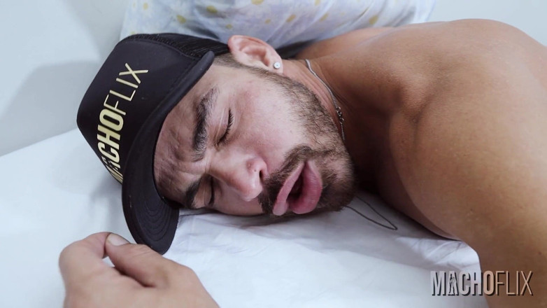 MACHOFLIX: 家、食べ物、そして良いセックス!