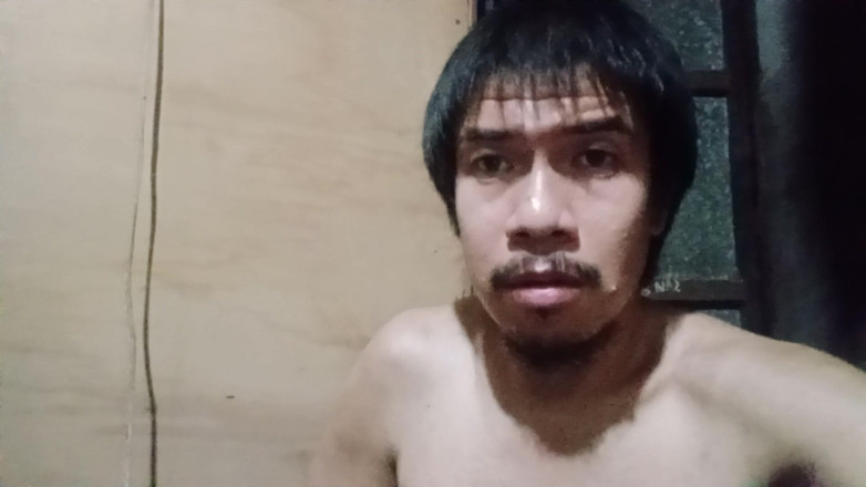 Piolo Alberto: Sitting Masturbation