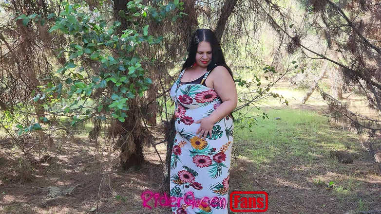 Riderqueen BBW Step Mom Latina Ebony: Riderqueen Al aire libre: videos para fanáticos al aire libre