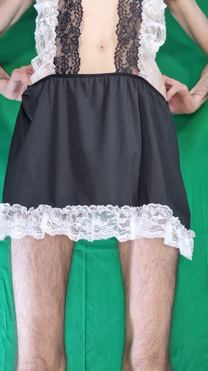 HeIsSooThin: Pembantu rumah Costume Cuba!