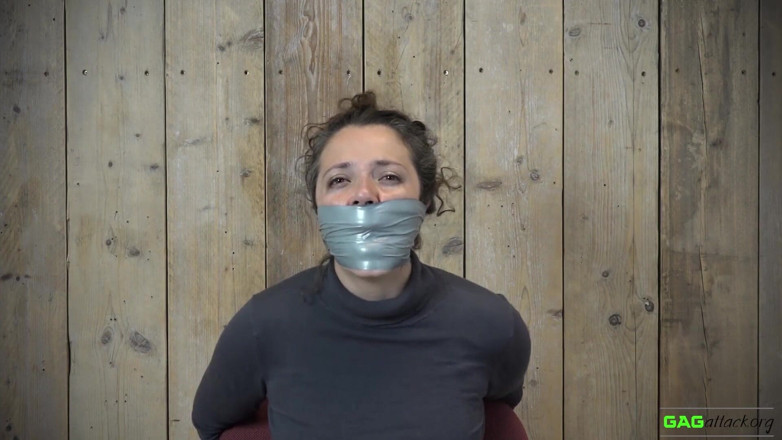 Gag Attack: Julia - mehrere PVC-klebeband-würgen