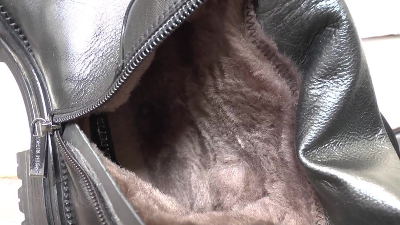 Lady Victoria Valente: Boot Showcase and Intense Boot Sniffing, Lady Victoria Valente