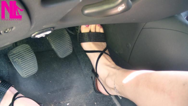 Nyllady: Nyllady Reving in Black Estrad Sandals di Barefeet