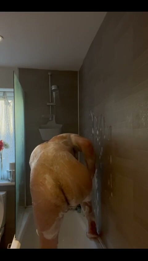 GlennandSonny: Shower with Me