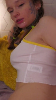 Ginger Teen Stepsis Gives a Nice Blowjob and Spread Legs for Me POV