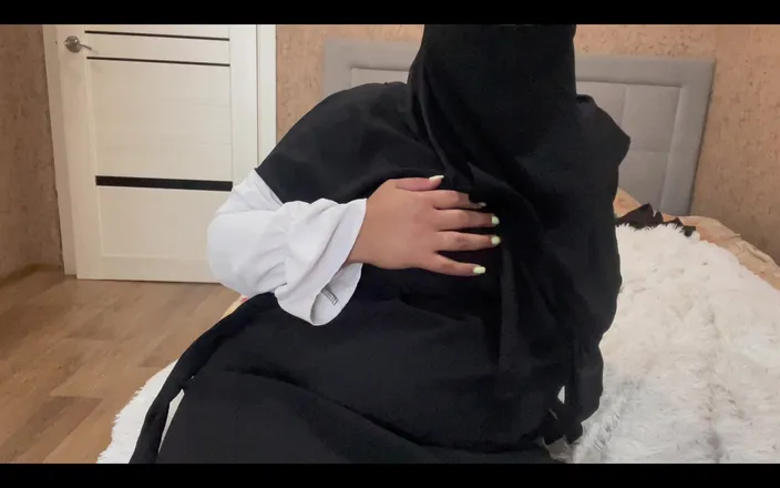 Lux Eva: Jasmine Friend's Arab Wife in Hijab Without Panties