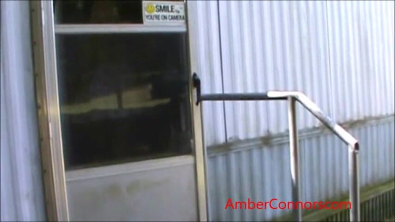 Amber Connors: Overal stromend