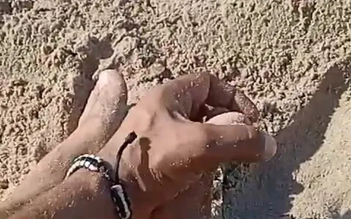 Boy top Amador: On the Nudist Beach Horny Showing off My Feet
