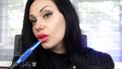Goddess Misha Goldy: Crot di dalam rayuan merah mudaku yang besar dan asap...