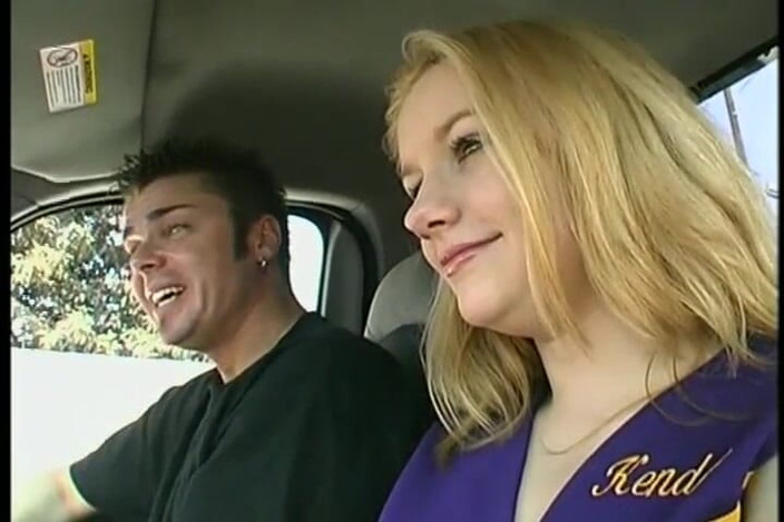 Perv Milfs n Teens: Ich habe das noch nie vor 11 gemacht - Brittney Alexander feat....