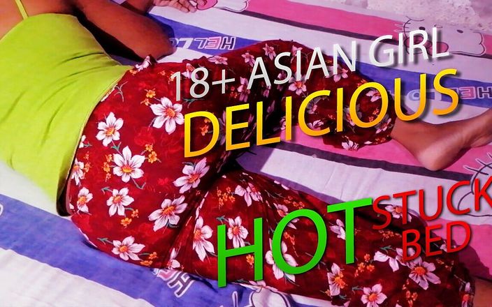 Sweety In Bed: Istri 18+ tahun lagi asik terjebak di ranjang