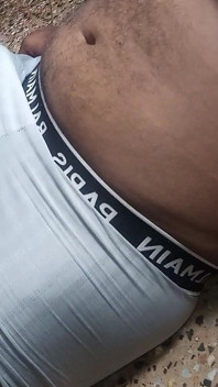 Eu estou fodendo garoto gay anal e peitos