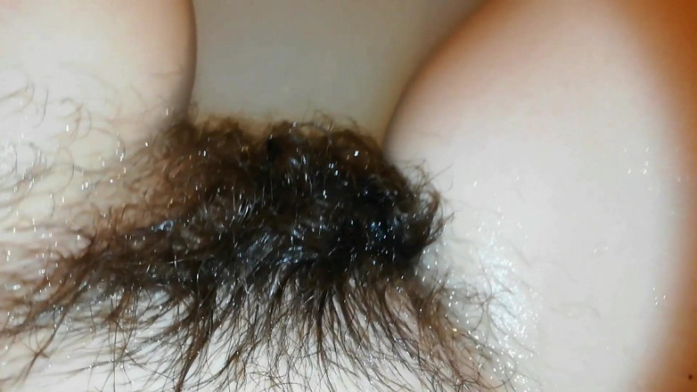 Cuteblonde666: Extreme hairy bush underwater