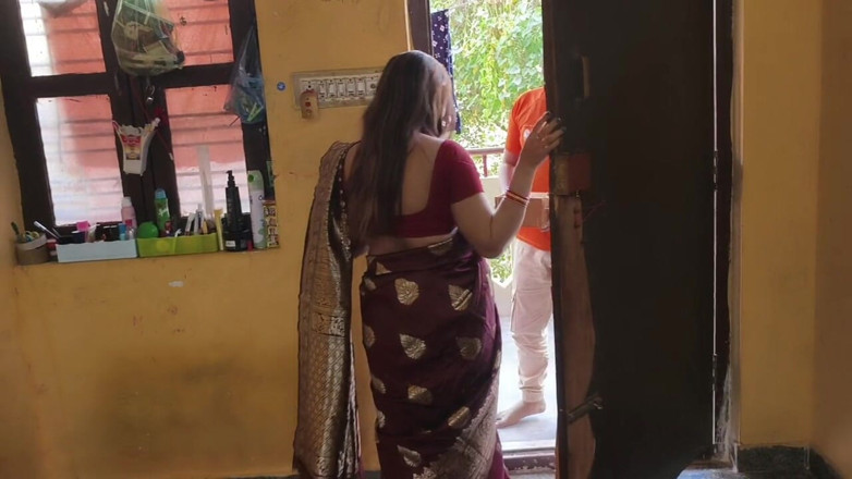 Sona bhabhi: Desi Indian Bhabhi Get Fucked in Her Tight Pussy by...