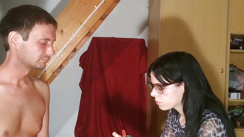 Beth Kinky: 泡に直面する奴隷の少年