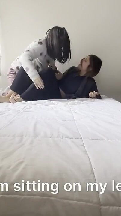 scarlettandc: Đấu vật pajama nữ với cặp mông nảy, thác bất...