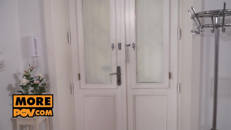 Its POV: VEDERE LA PERSOANA 1 - Futaiul cu fosta ta soție sexy Antonia...