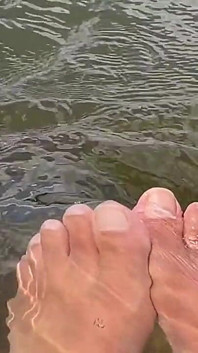 Current Between My Toes