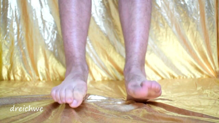 Dreichwe: Caressing my beautiful feet