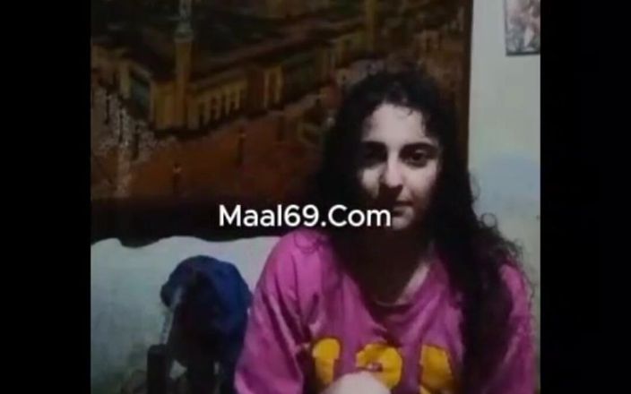 MehwishAly: Mon czn change de robe