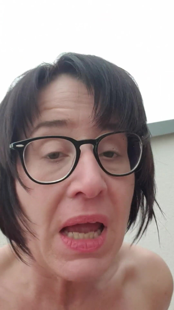 JulieEroticDress: 通缉狂狂的粉丝电影