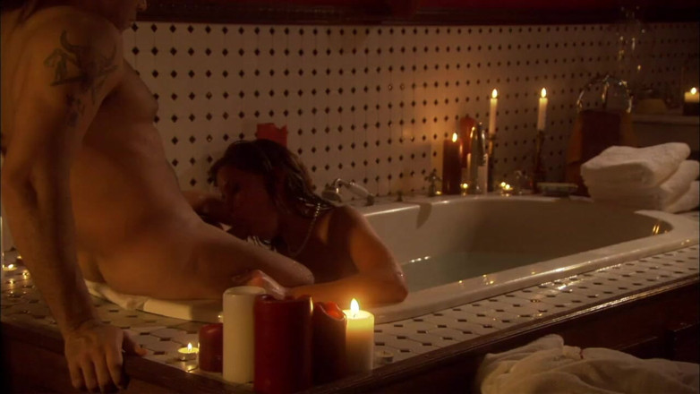 Art XXX: Amour torride à la maison entre 2 vrais amants...