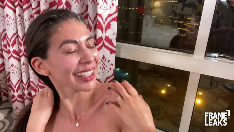 Pinko Club: Heather Vahn é fodida, bunda fodida e finalmente gozada no rosto