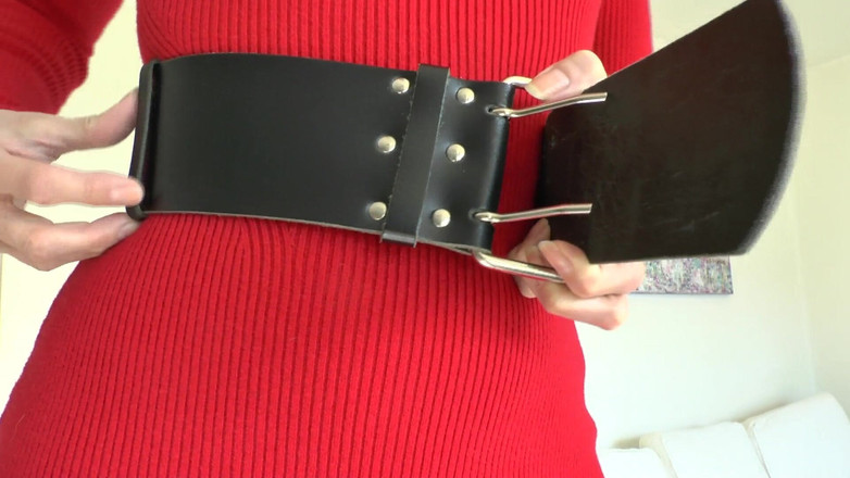 Lady Victoria Valente: Breda tighta bälten del 77 Lady Victoria Valente