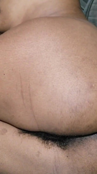 PAWG Ass Girl Użyj jej maszyny do pieprzenia w cipce 5 min