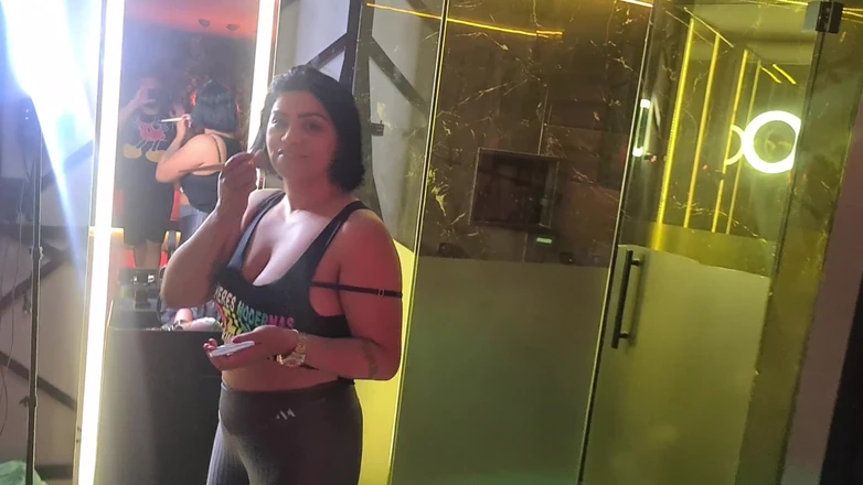 Lukas Zaad: MILF's Bareback Treat: She Sucked the Load.