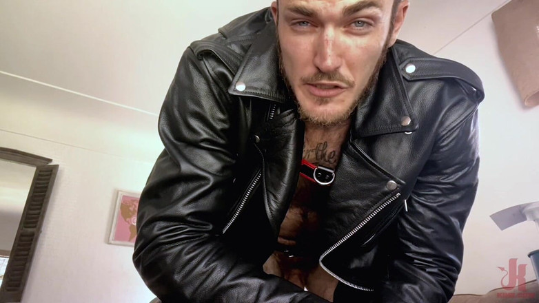Kinky Bites Gay: クリスチャン・ワイルドのチンポなしでは生きていけない