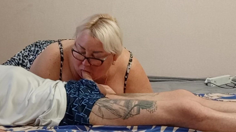 Zona901: Кончаю от глубокого минета в рот моей соседки