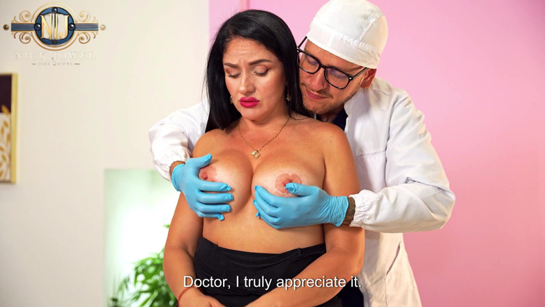 NickJowel: Wanita terangsang pergi ke pejabat doktor dan doktor menidurinya!