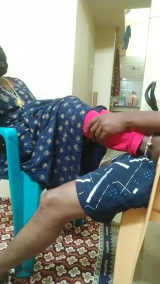 Saranya: Indian wife cheating neighbour boy with audio