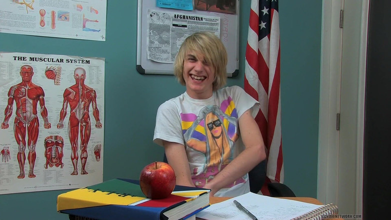 Teach Twinks: Il gay biondo preston andrews fà un'intervista