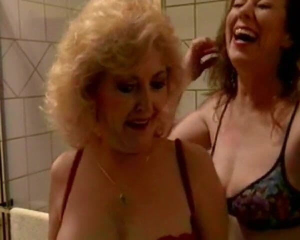 Videos Francaises: Mature French Whores Enjoying Orgy Sex