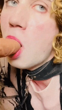 Anna Rios Gifs 2025
